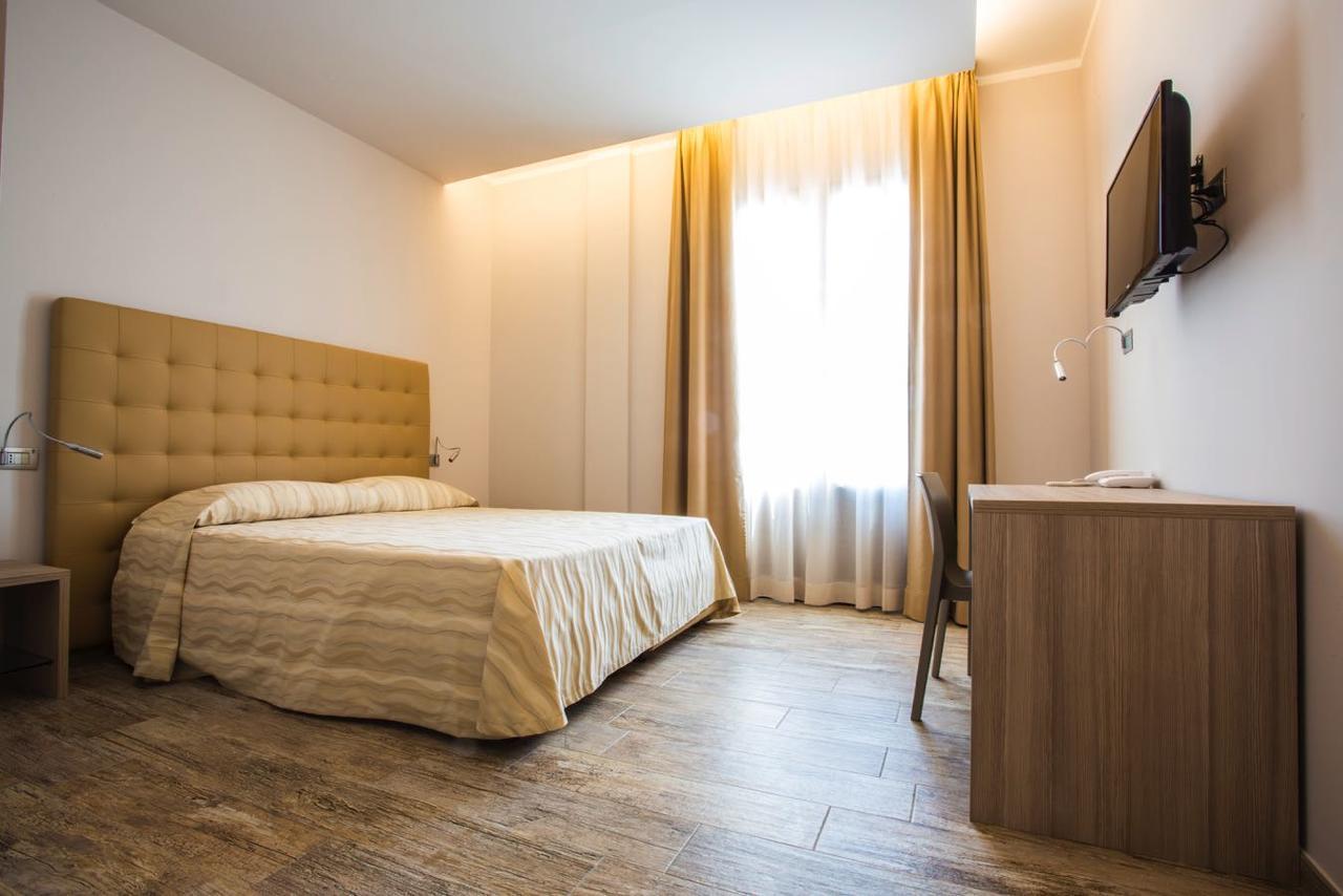 Hotel Il Feudo Di Agnadello Esterno foto