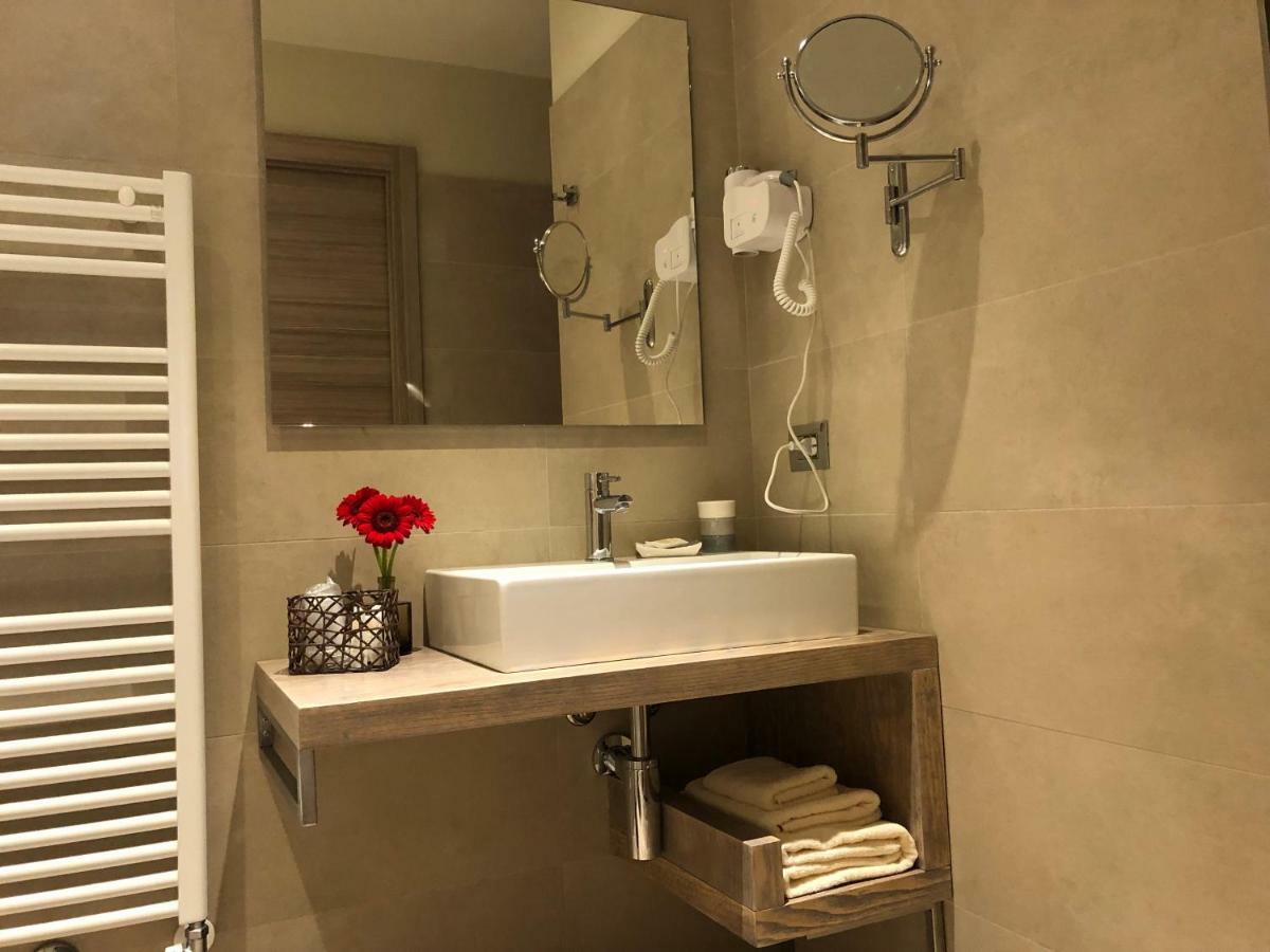 Hotel Il Feudo Di Agnadello Esterno foto