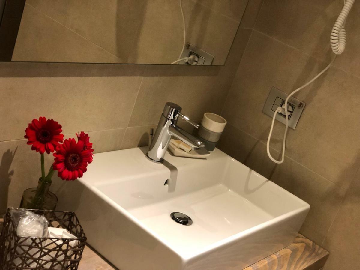 Hotel Il Feudo Di Agnadello Esterno foto